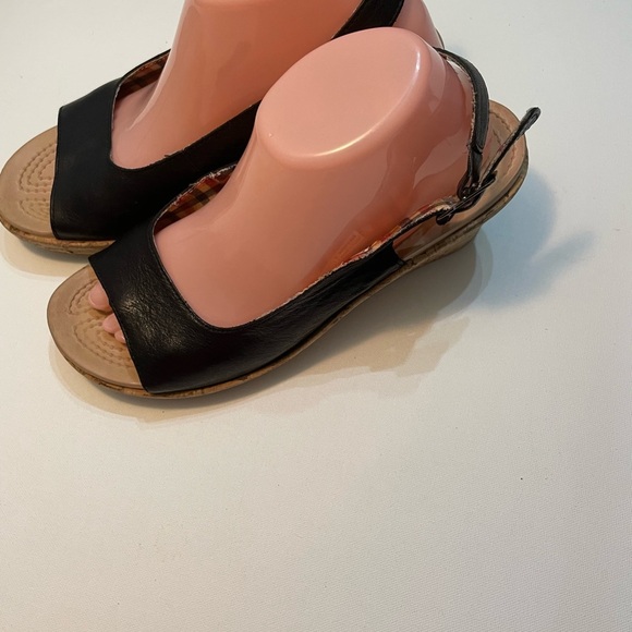 CROCS Black Wedge Sandals Size 9W SB-Y - Picture 3 of 8